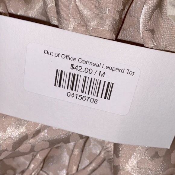 1.4.3 Story out of office oatmeal leopard print top new with tags size medium - Picture 7 of 8